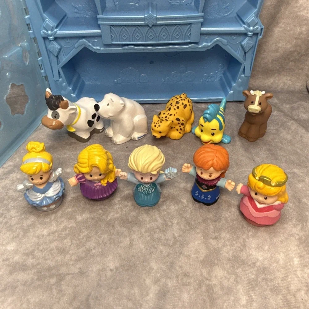 Fisher Price Little People Disney Frozen Carry Castle Case 5 Princess 5 Animals
